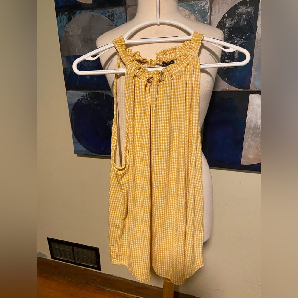 Arianna Papell halter style top